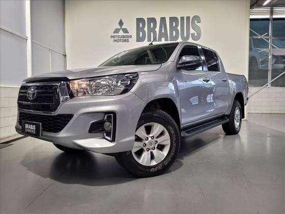TOYOTA HILUX 2.8 SR 4X4 CD 16V DIESEL 4P AUTOMÁTICO